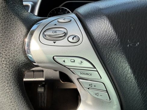 Used 2016 Nissan Murano S AWD/4WD image 25