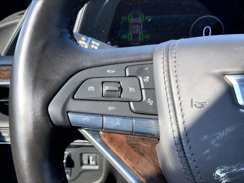 Used 2022 Cadillac Escalade ESV Sport Platinum w/ LPO, ONYX Package image 18