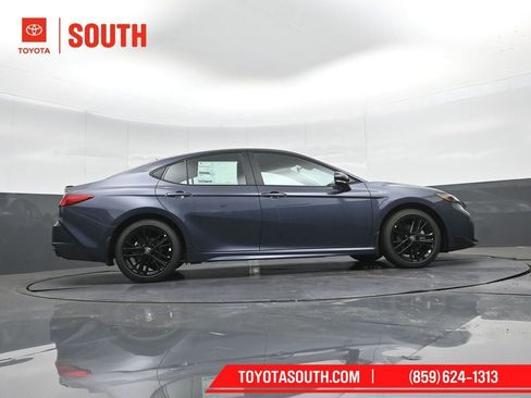New 2026 Toyota Camry SE FWD image 39