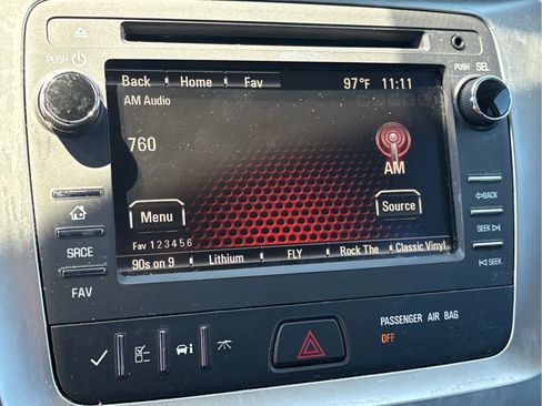 Used 2016 GMC Acadia SLE FWD image 11