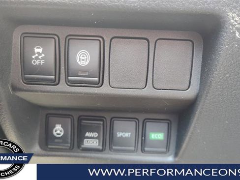 Used 2020 Nissan Rogue Sport SV w/ All-Weather Package image 20