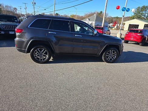 Certified 2021 Jeep Grand Cherokee Limited image 8