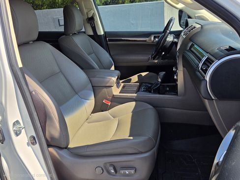 Used 2021 Lexus GX 460 Premium w/ Premium Package AWD/4WD image 17