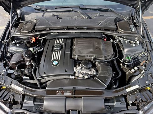 Used 2008 BMW 335i Convertible image 32