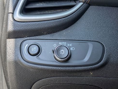 Used 2020 Chevrolet Trax LS FWD image 20