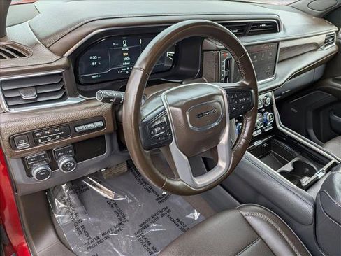 Used 2023 GMC Yukon Denali w/ LPO, Floor Liner Package image 10