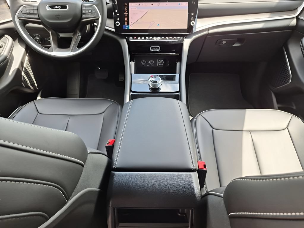 New 2026 Jeep Grand Cherokee Limited RWD image 22