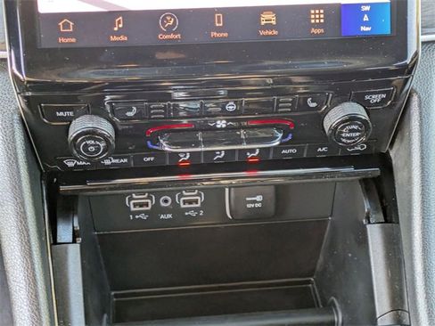 Certified 2023 Jeep Grand Cherokee L Limited w/ Black Appearance Package image 21