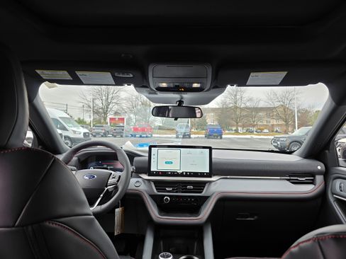 New 2026 Ford Explorer ST-Line image 12