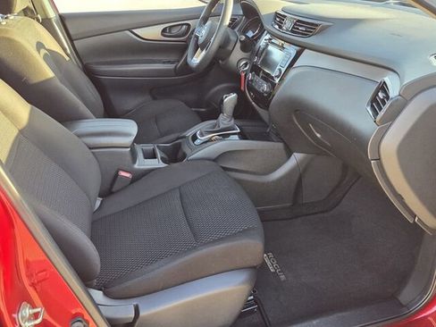 Used 2021 Nissan Rogue Sport S image 13