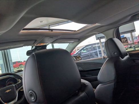 Used 2017 Chevrolet SS Base image 13