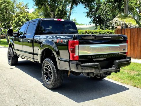 Used 2017 Ford F350 Platinum w/ Platinum Ultimate Package AWD/4WD image 13