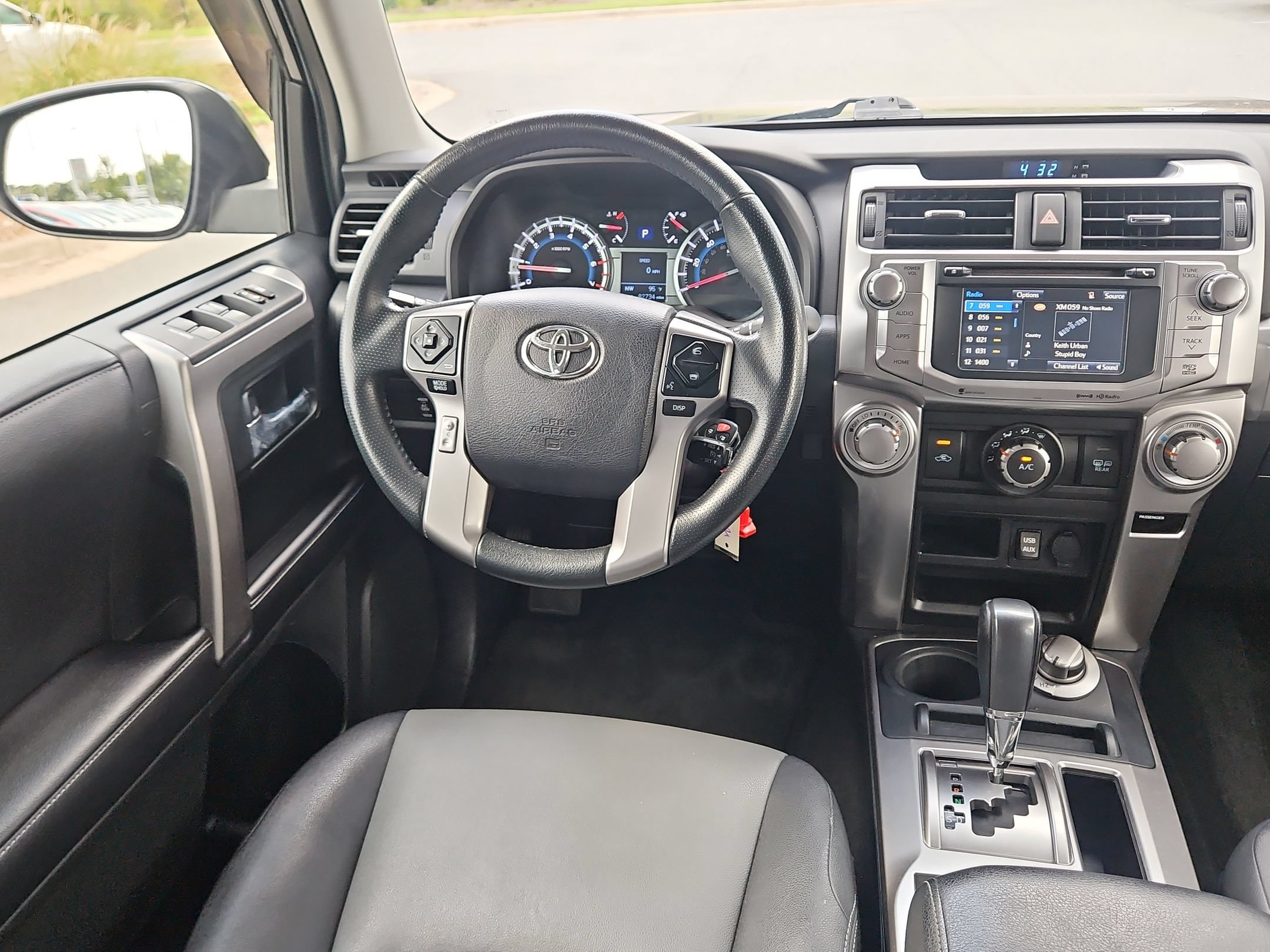 Used 2018 Toyota 4Runner SR5 Premium AWD/4WD image 9