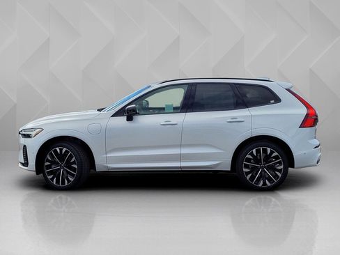 New 2026 Volvo XC60 T8 Ultra w/ Protection Package Premier AWD/4WD image 3