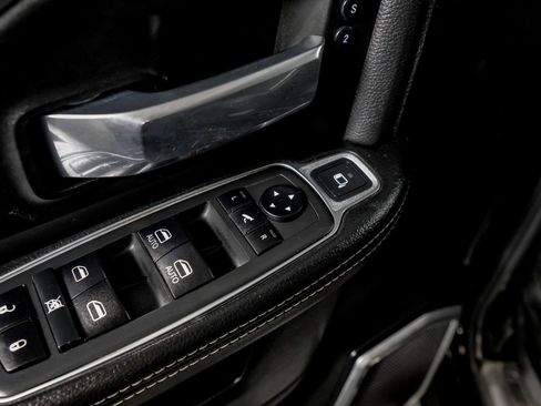 Used 2020 RAM 2500 Laramie w/ Night Edition image 35