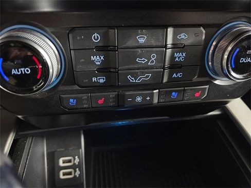 Used 2020 Ford F150 Lariat w/ Equipment Group 502A Luxury image 20