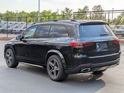 Used 2022 Mercedes-Benz GLS 450 4MATIC w/ AMG Line Exterior image 8