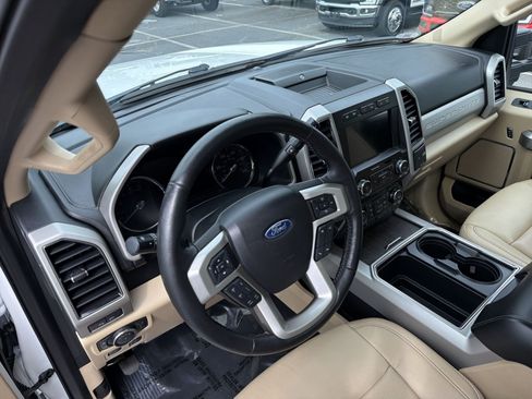 Used 2020 Ford F250 Lariat w/ Lariat Ultimate Package AWD/4WD image 18