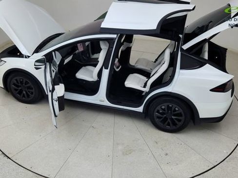 Used 2022 Tesla Model X AWD/4WD image 88