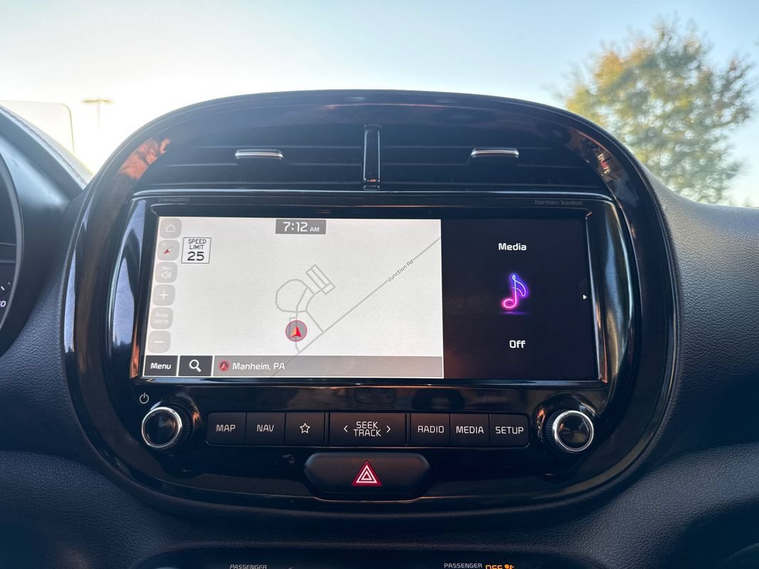 Used 2020 Kia Soul GT-Line Turbo FWD image 21