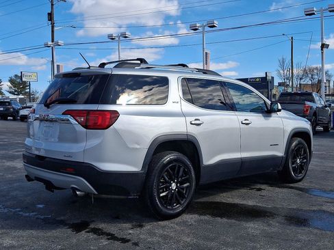 Used 2019 GMC Acadia SLT image 6