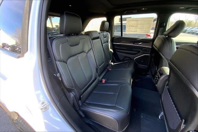 New 2026 Jeep Grand Cherokee Limited w/ Limited Altitude Package AWD/4WD image 50