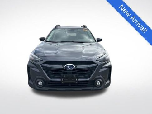 Used 2024 Subaru Outback Premium image 2