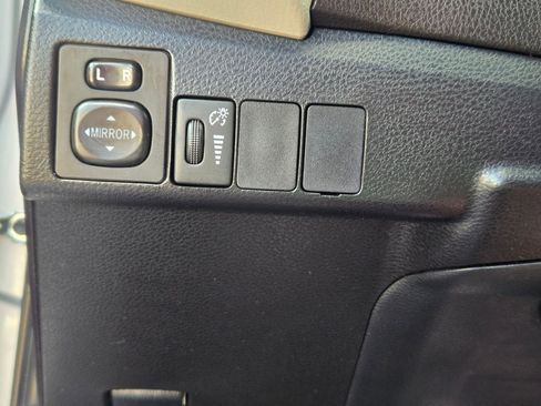 Used 2015 Toyota Corolla LE image 14