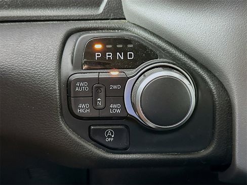 Used 2019 RAM 1500 Big Horn image 17