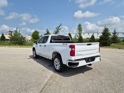 Used 2024 Chevrolet Silverado 1500 Custom AWD/4WD image 8