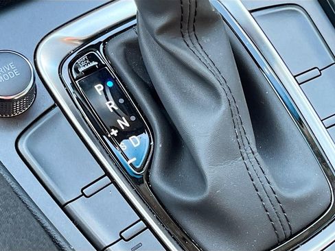 Used 2023 Hyundai Kona SEL image 16