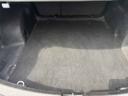 Used 2017 Chevrolet Malibu LT FWD image 15