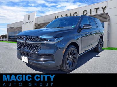 New 2025 Lincoln Navigator Reserve w/ Jet Appearance Package