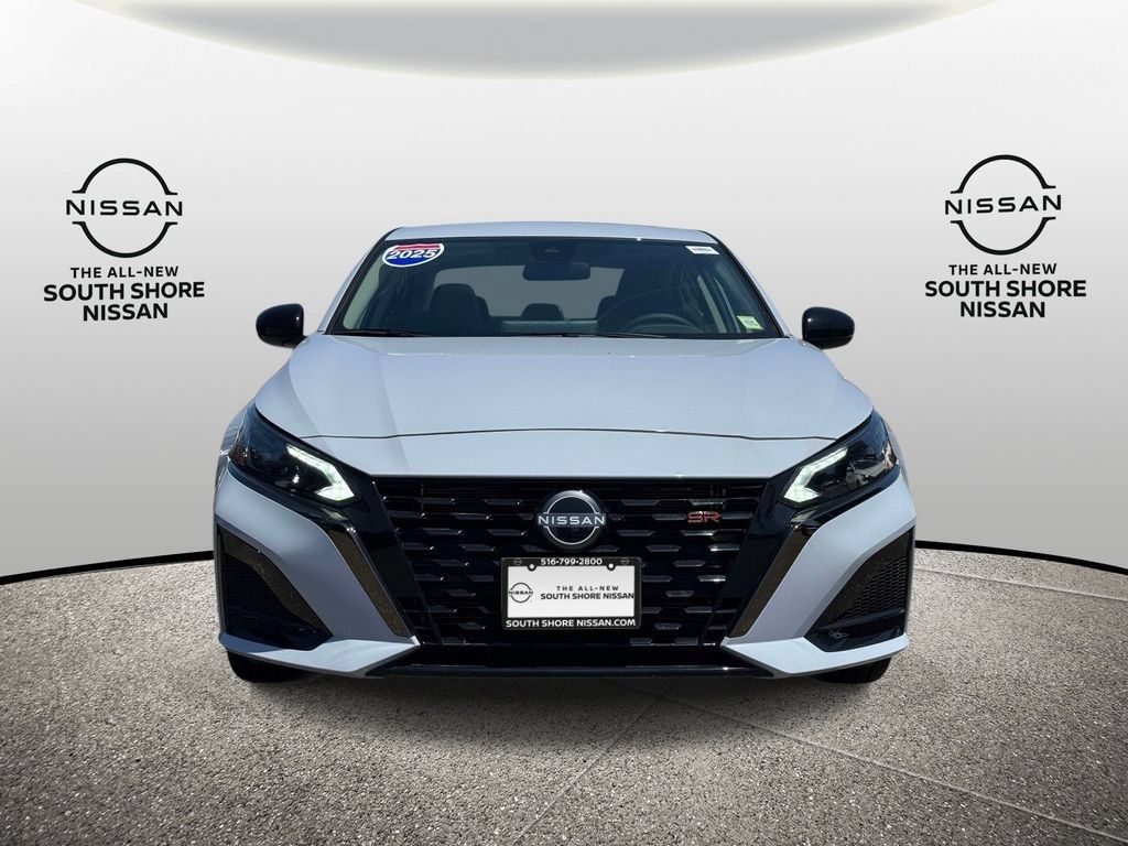 Certified 2025 Nissan Altima 2.5 SR w/ SR Premium Package FWD image 2