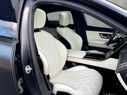 Used 2023 Mercedes-Benz S 580 4MATIC Sedan image 28