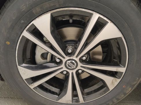 Used 2022 Nissan Sentra SV FWD image 31