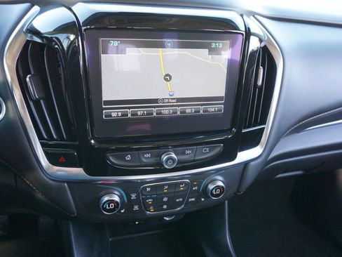 Used 2019 Chevrolet Traverse RS image 16