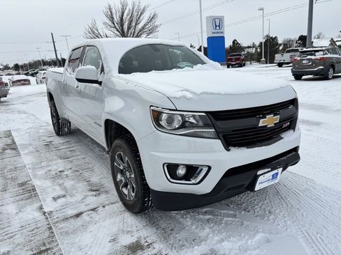 Used 2016 Chevrolet Colorado Z71 image 3