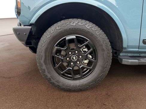 Used 2022 Ford Bronco Outer Banks AWD/4WD image 9