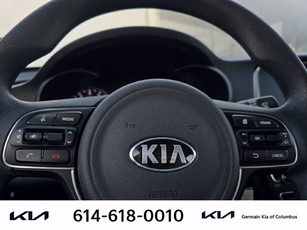 Used 2018 Kia Optima LX w/ 17" Alloy Wheels Package FWD image 21