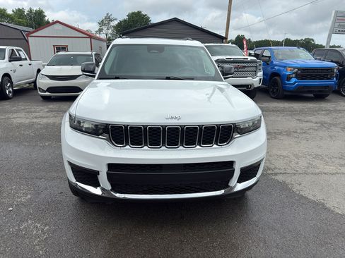 Used 2021 Jeep Grand Cherokee L Limited AWD/4WD image 2