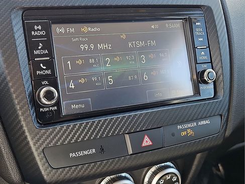 Used 2025 Mitsubishi Outlander Sport LE AWD/4WD image 22