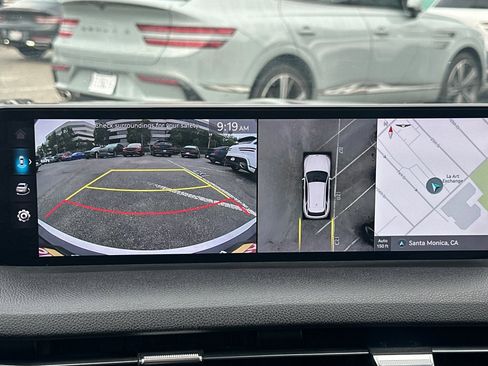 Used 2022 Genesis GV70 2.5T w/ Advanced Package image 20