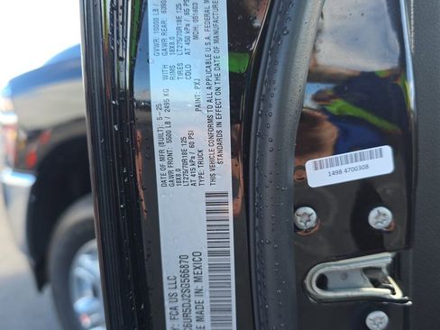 Used 2025 RAM 2500 Big Horn image 17