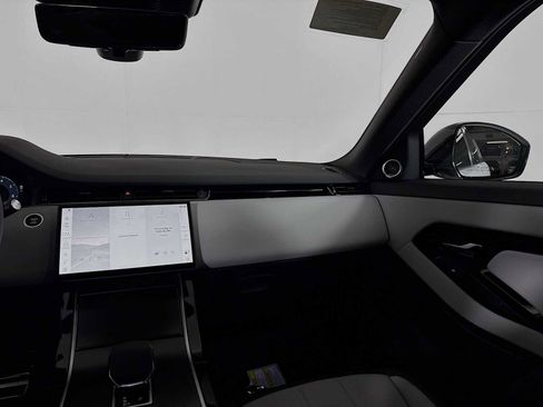 New 2026 Land Rover Range Rover Evoque Dynamic SE image 29