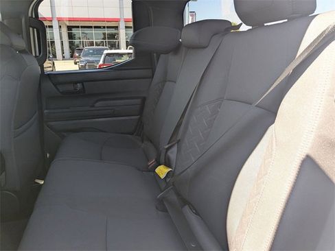 Certified 2025 Toyota Tacoma SR5 image 27