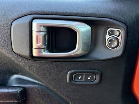 Used 2020 Jeep Wrangler Unlimited Sport image 23