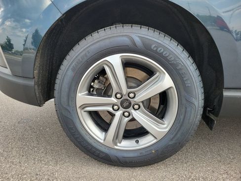 Used 2024 Ford Edge SEL w/ Convenience Package AWD/4WD image 5