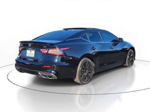 Certified 2022 Nissan Maxima SR w/ Sport Mat Group image 4