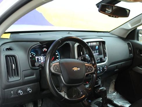 Used 2017 Chevrolet Colorado LT w/ LT Convenience Package AWD/4WD image 14